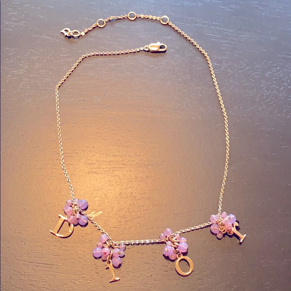 Gorgeous adjustable gold-tone Dior necklace! 😍